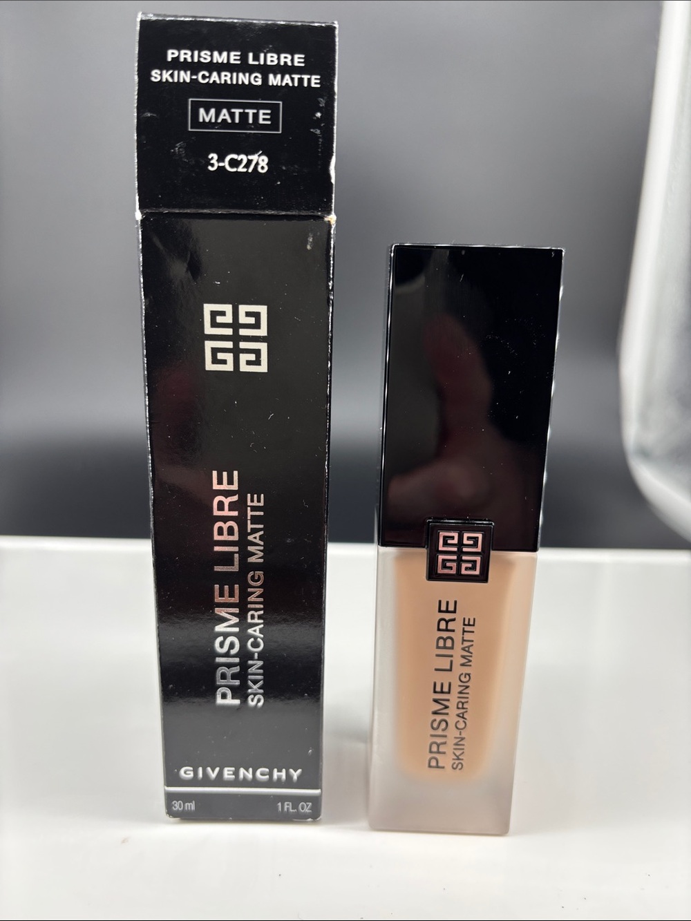 Givenchy Prisme Libre Skin-Caring Matte Foundation — 3-C278